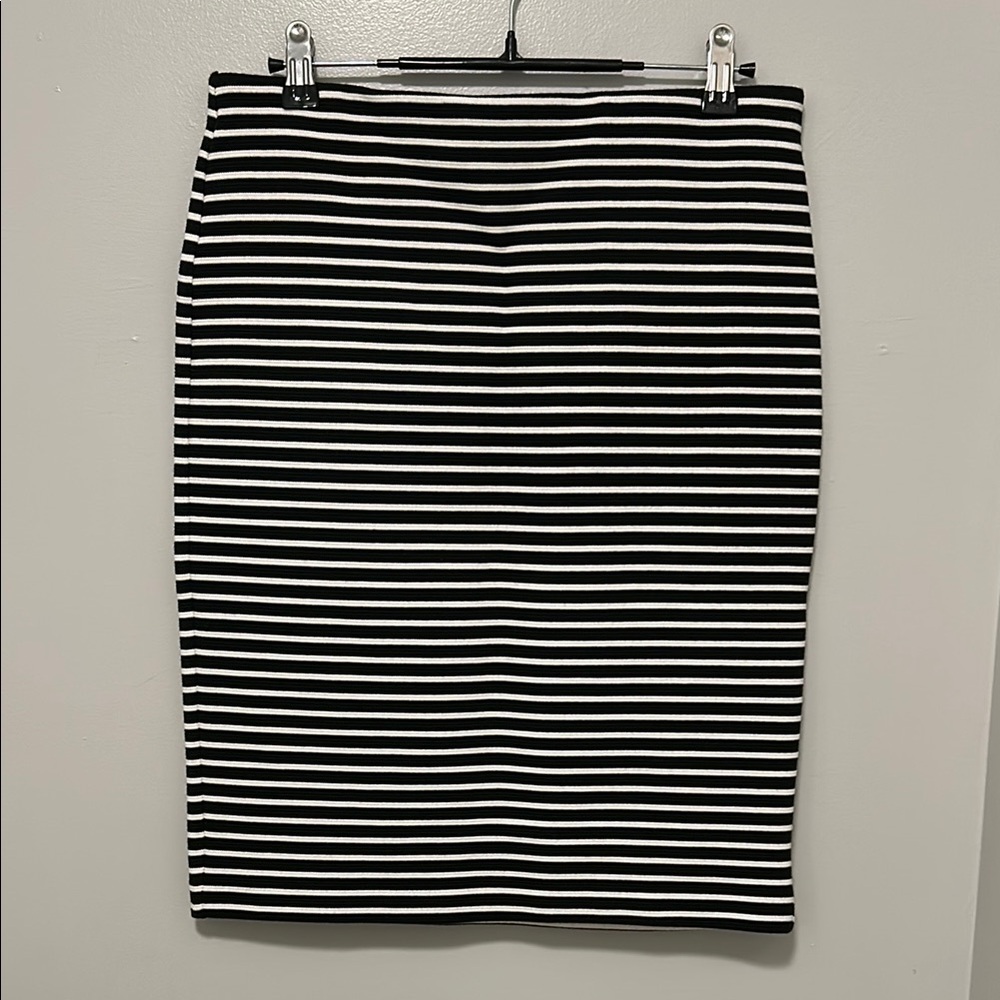 LOFT Black and White Striped Pencil Skirt